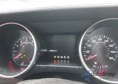 2020 Ford Mustang Ecoboost Premium z USA, uszkodzony, nr VIN 1FATP8UH2L5179808